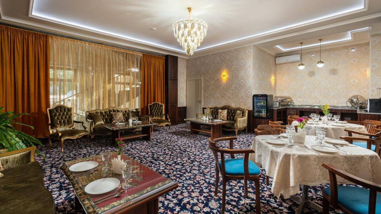 Aqua Hotel Ташкент Экстерьер фото